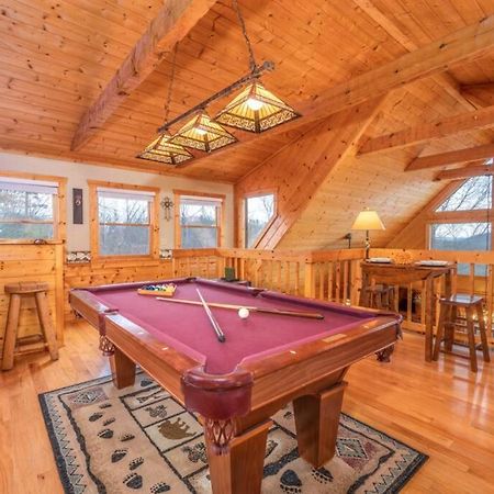 Over The Mountain - Smoky Mountain View Cabin セバービル エクステリア 写真