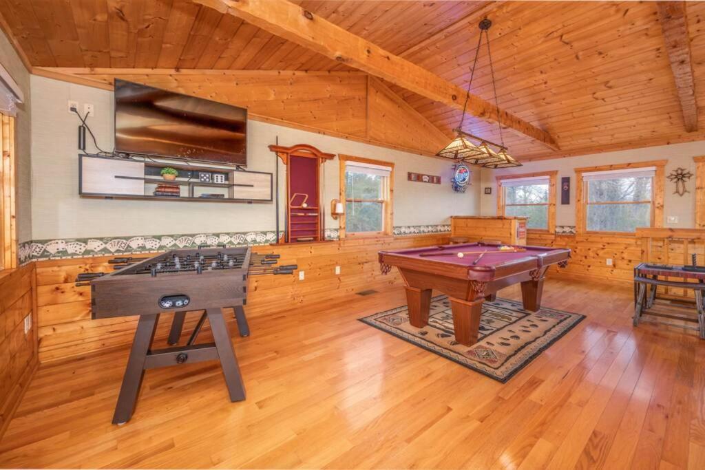 Over The Mountain - Smoky Mountain View Cabin セバービル エクステリア 写真