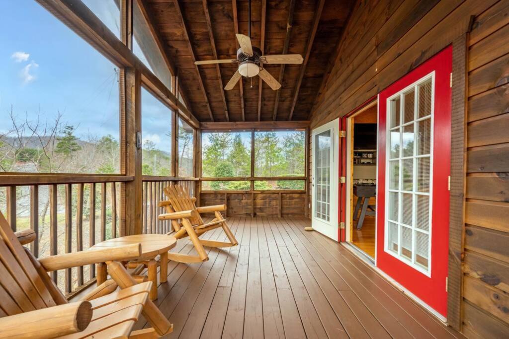Over The Mountain - Smoky Mountain View Cabin セバービル エクステリア 写真