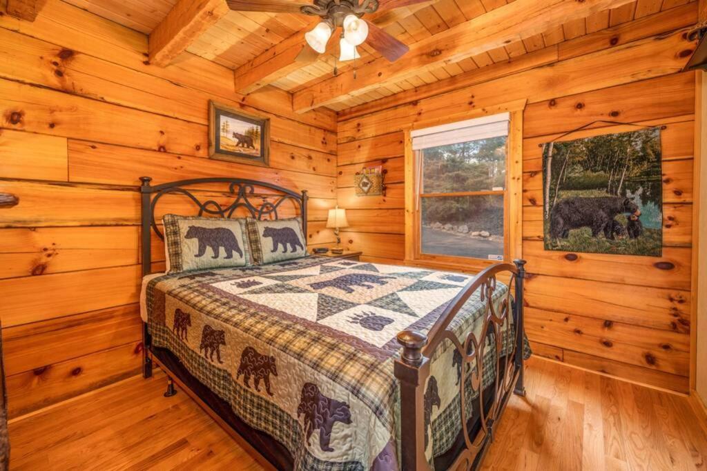 Over The Mountain - Smoky Mountain View Cabin セバービル エクステリア 写真