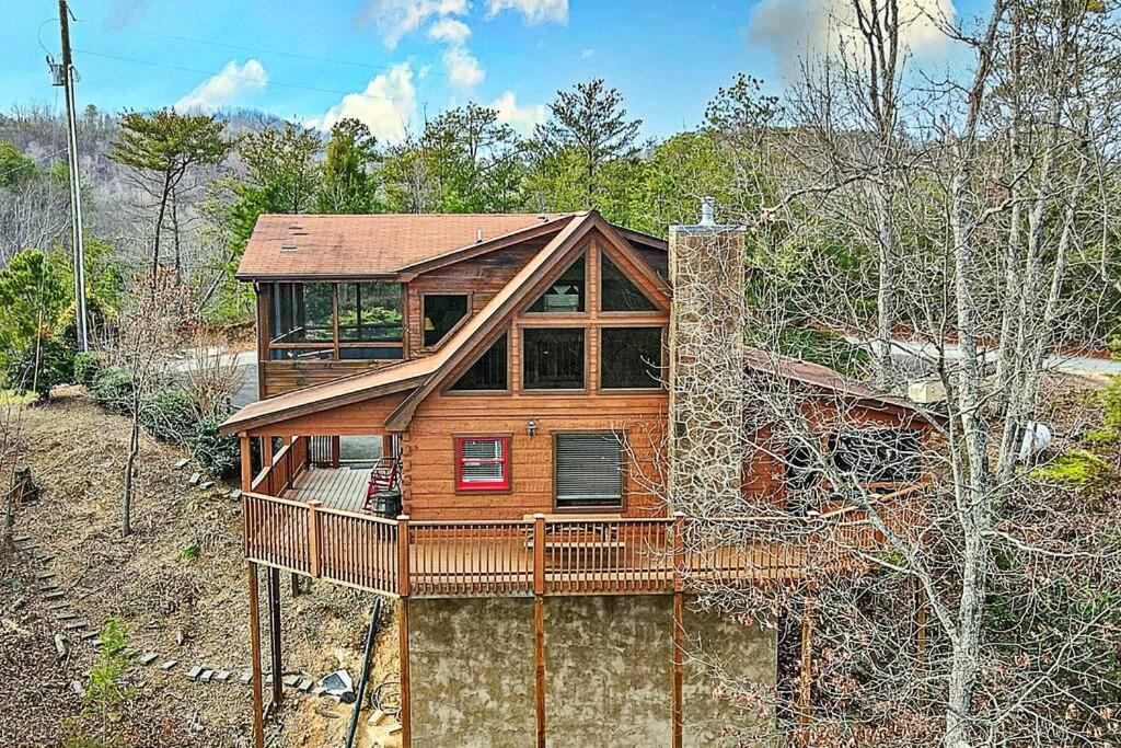 Over The Mountain - Smoky Mountain View Cabin セバービル エクステリア 写真